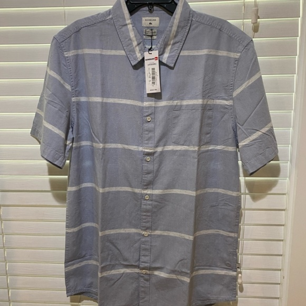 Quicksilver SS Button Up - NWT